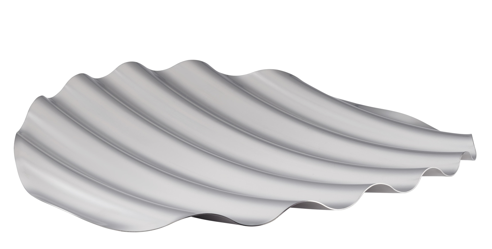 Nahaufnahme der silbernen Wave Tray Schale von Muuto, eine moderne Dekoschale für Wohnaccessoires.