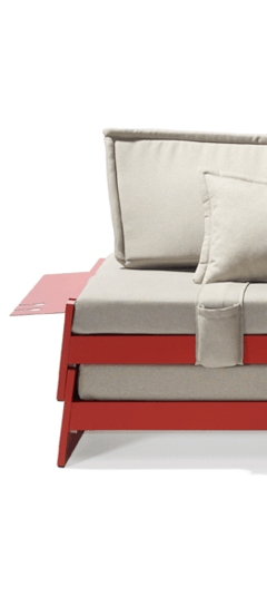 Detailaufnahme: Weißes Michel Ablageblech für Lönneberga Stapelbett von Richard Lampert, praktische Ablagefläche am Bett.