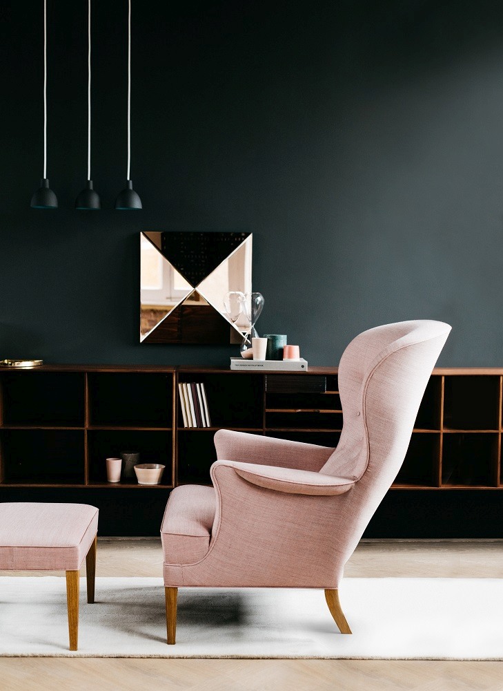 FH419 Heritage Chair Sessel von Carl Hansen & Søn, Eiche geölt, rosa Stoff.