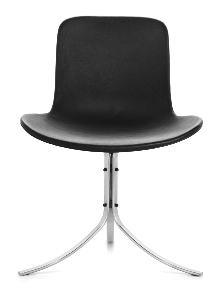 Schwarzer PK9 Stuhl von Fritz Hansen mit verchromtem Stahlfuß, moderner Designklassiker.