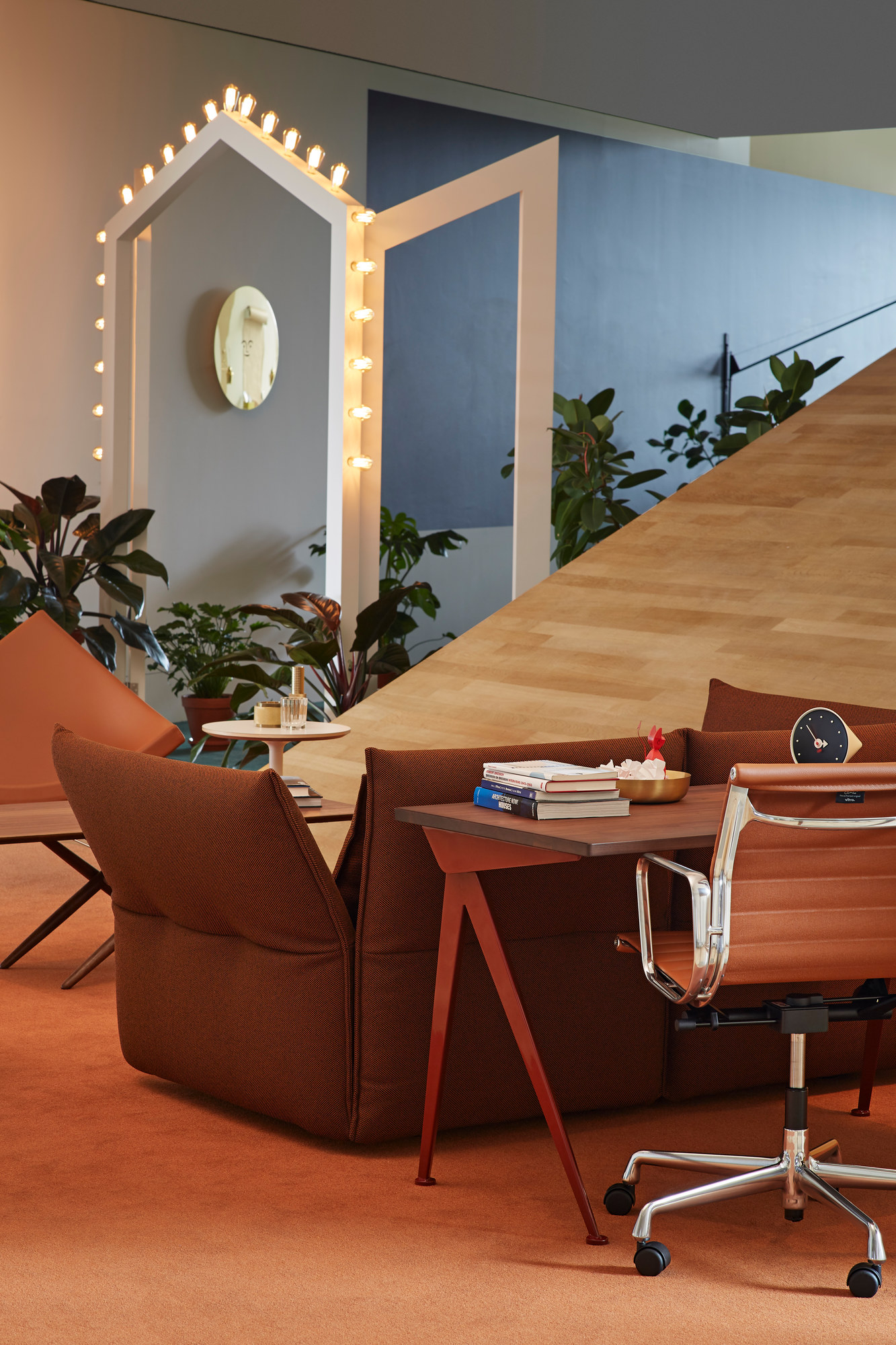 Compas Direction Schreibtisch Vitra