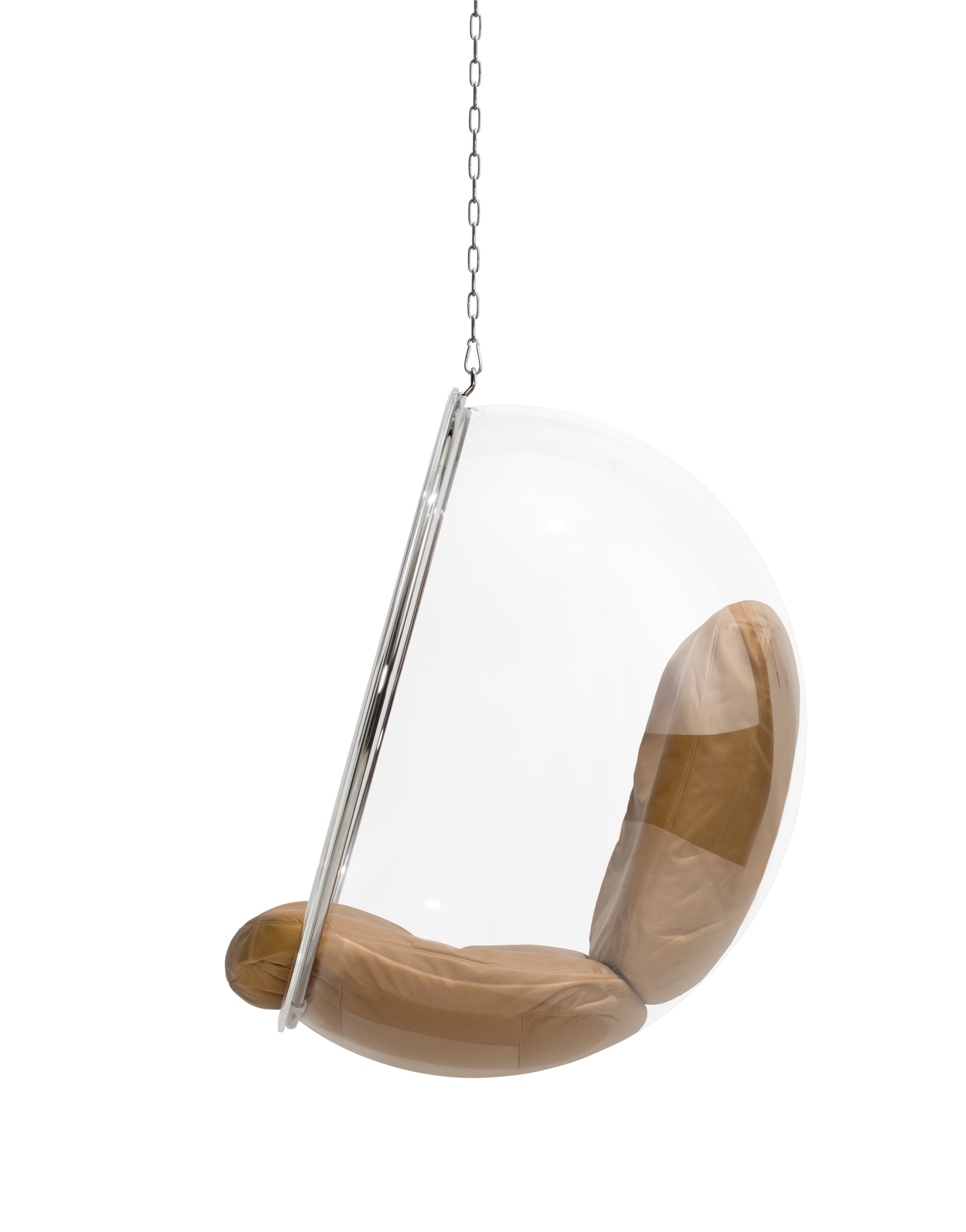 Silberner Bubble Chair Hängesessel von Eero Aarnio mit braunen Lederkissen, freigestellt auf weißem Hintergrund.