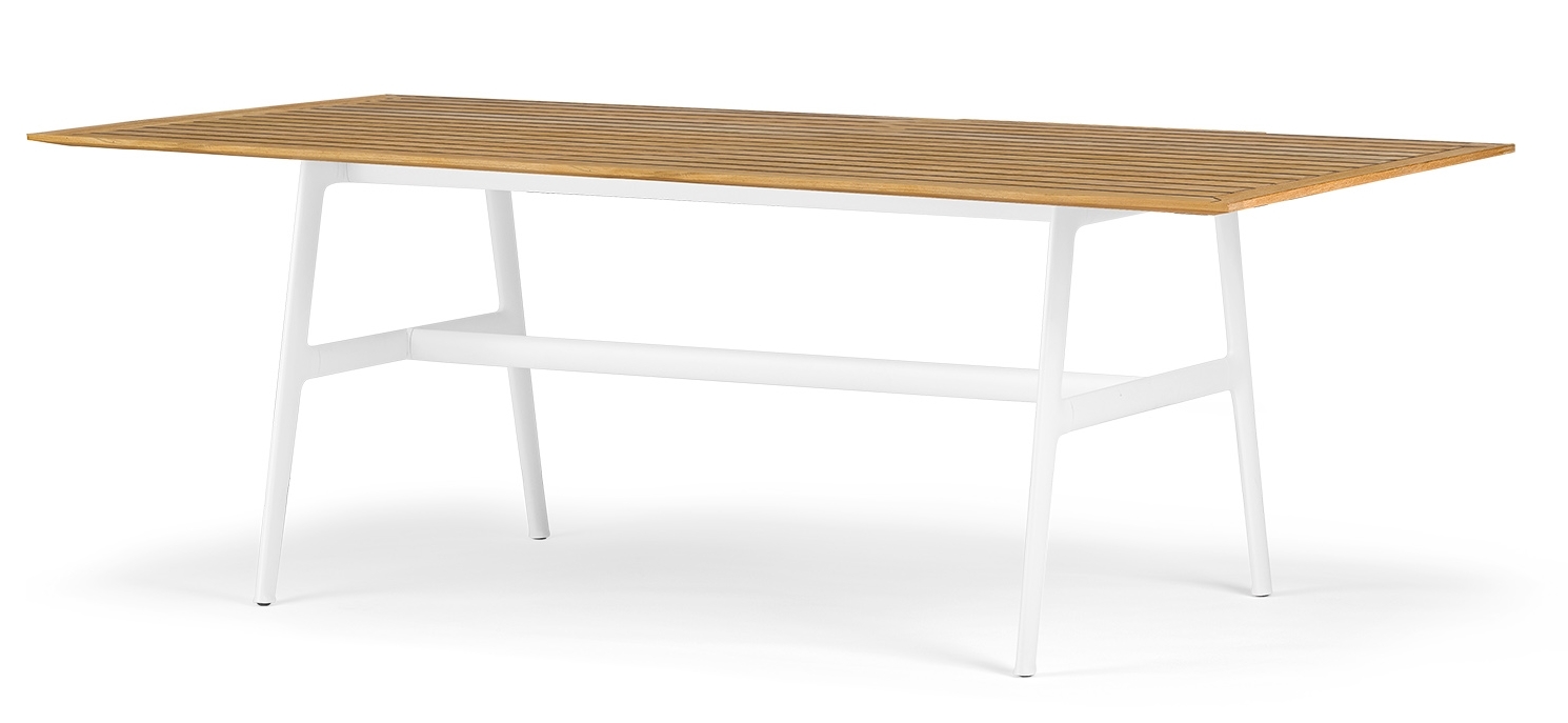 SeaX Esstisch von Dedon mit Teakholzplatte und weißem Gestell für den Garten oder die Terrasse.
