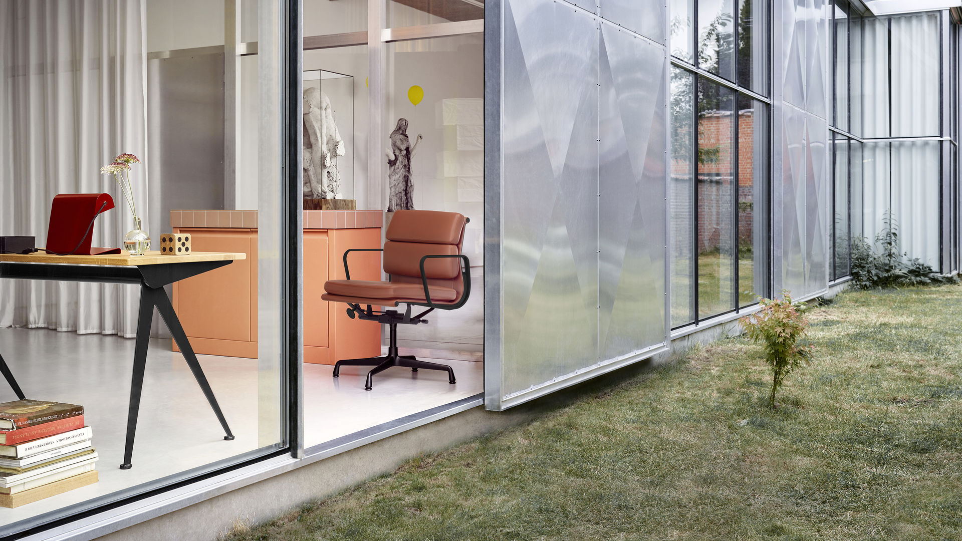 Soft Pad Chair EA 231 / EA231 Stuhl Vitra