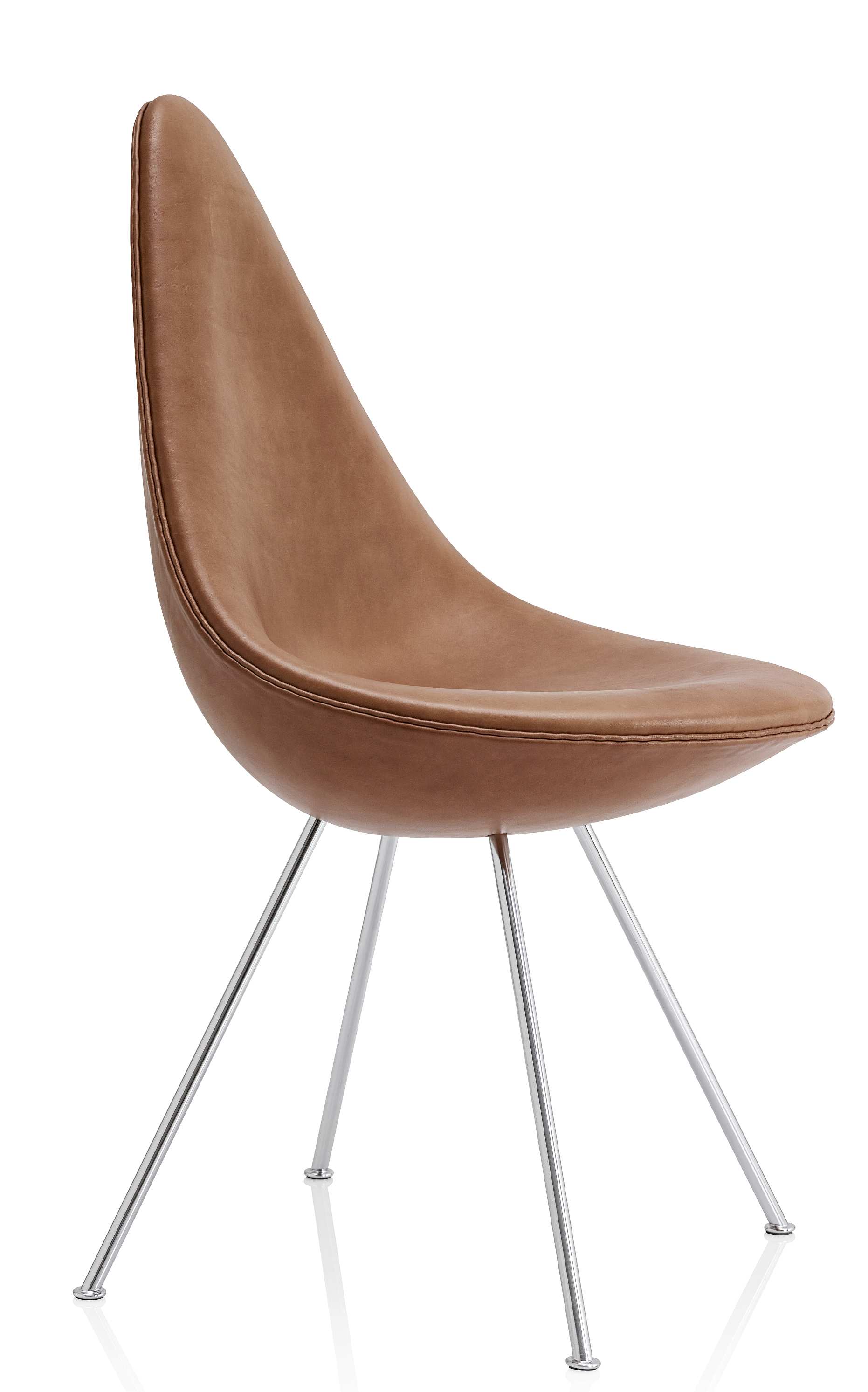 Brauner Drop Stuhl von Fritz Hansen mit Chromgestell, moderner Designklassiker für Wohnzimmer und Büro.