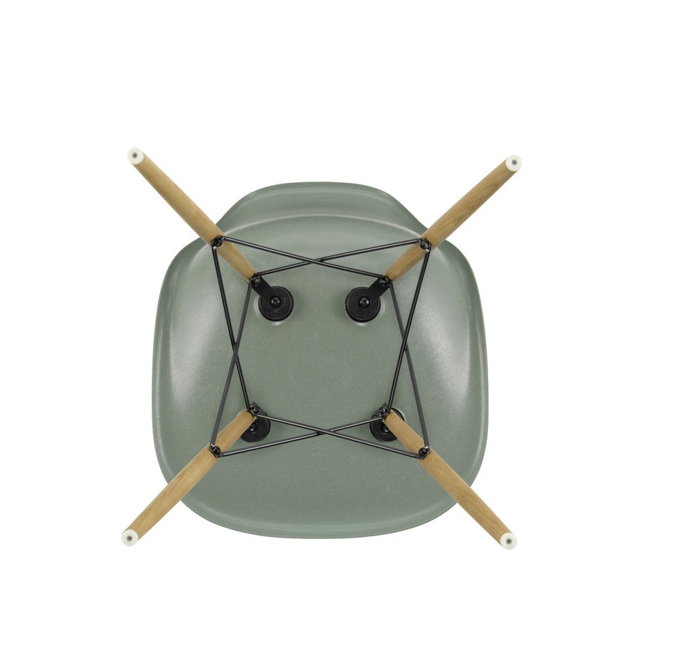 Eames Fiberglass Chair DSW Stuhl Vitra