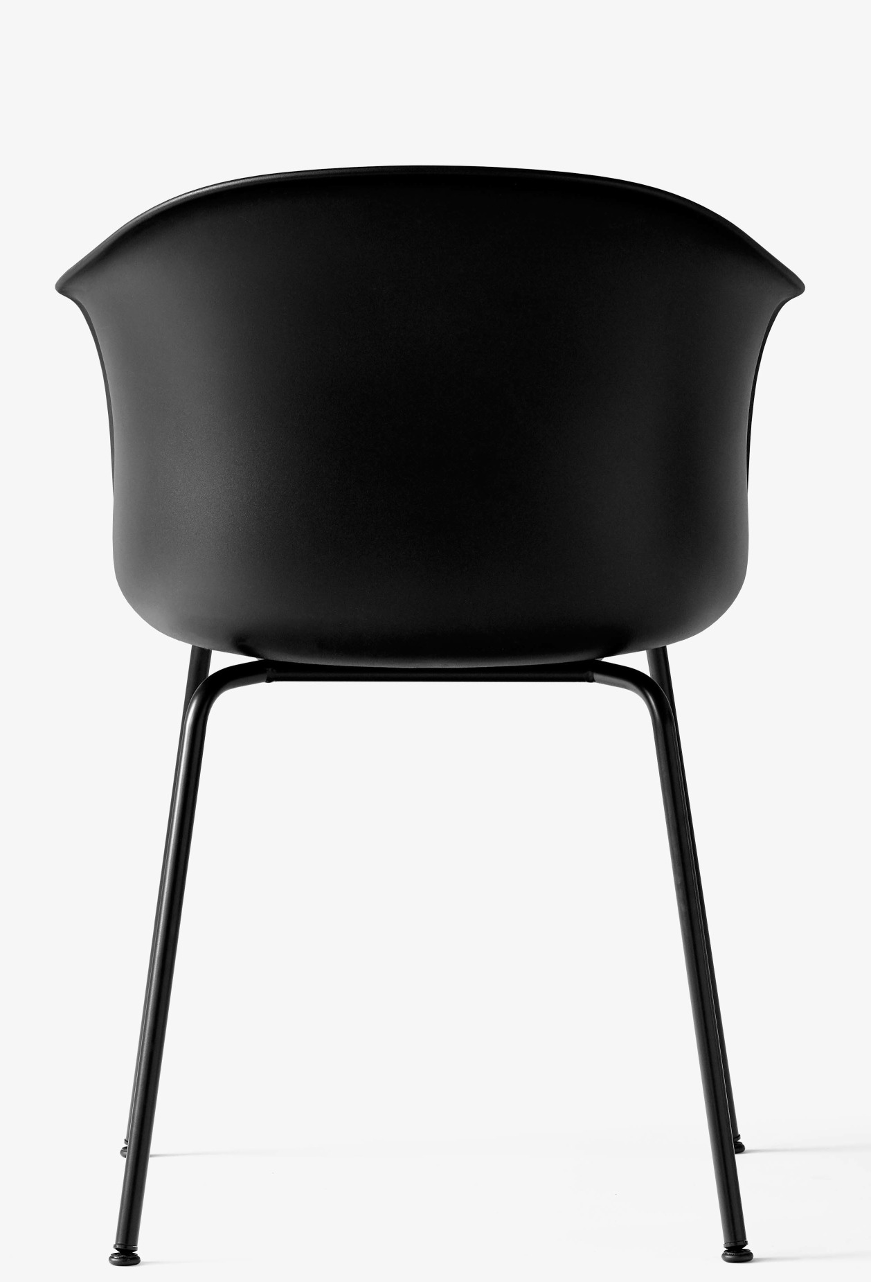 Schwarzer AndTradition Elefy Lounge Chair Sessel JH28, Rückenansicht mit schwarzen Metallbeinen. Moderner Loungesessel.