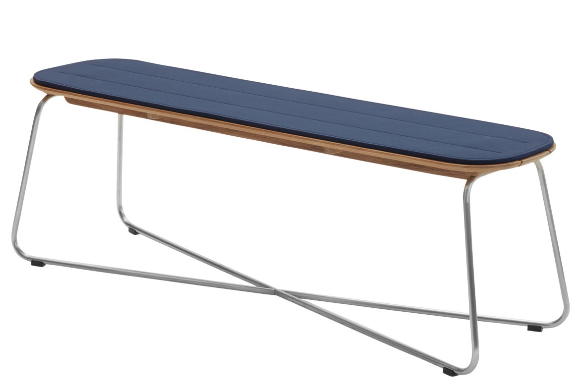 Lilium Bank Sitzkissen Marine von Skagerak by Fritz Hansen für Outdoor-Bank mit Stahlgestell.