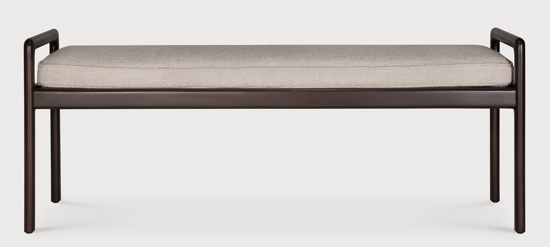 Jack Bank von Ethnicraft mit Sitzpolster in Ivory; moderne Holzbank mit Polsterung.