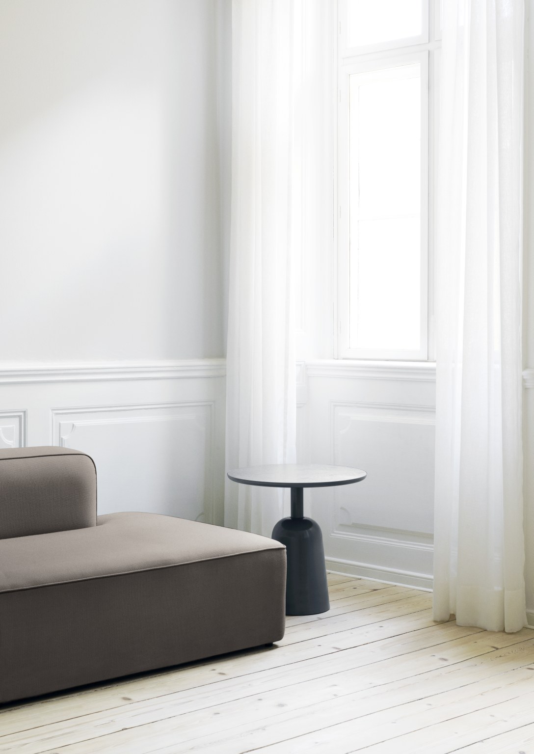 Turn Table Tisch Normann Copenhagen