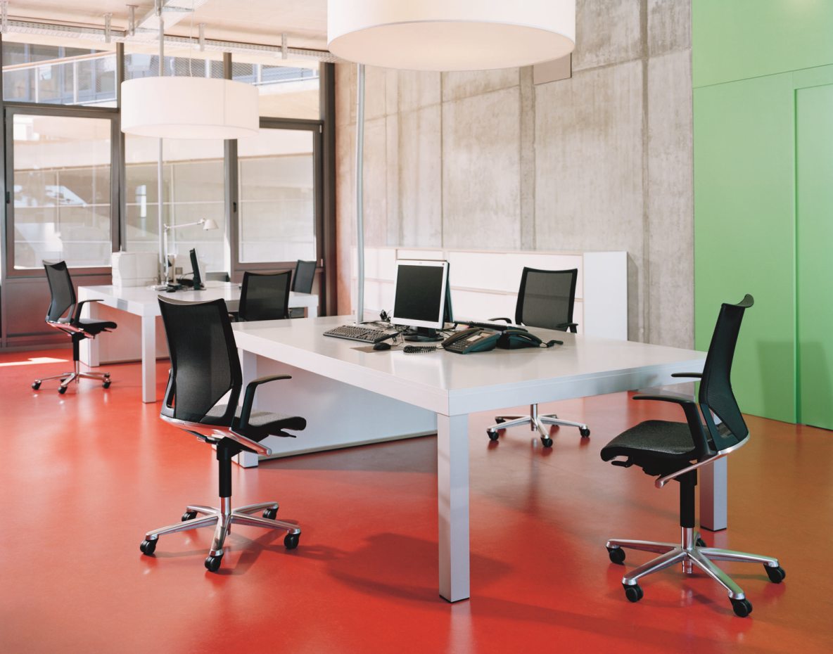 Modus Drehstuhl 273/7 Normal hoher Rücken, mit Sitzpolster von Wilkhahn