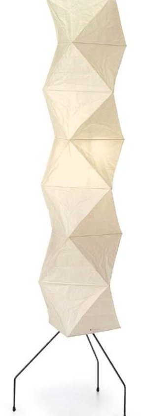 Akari Stehleuchte mit geometrischem Lampenschirm aus Papier und schwarzem Metallfuß. Designleuchte für Wohnzimmer.