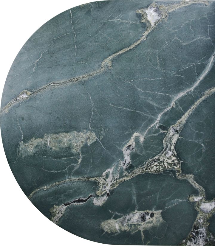 Epic Outdoor Esstisch Ellipse Gubi