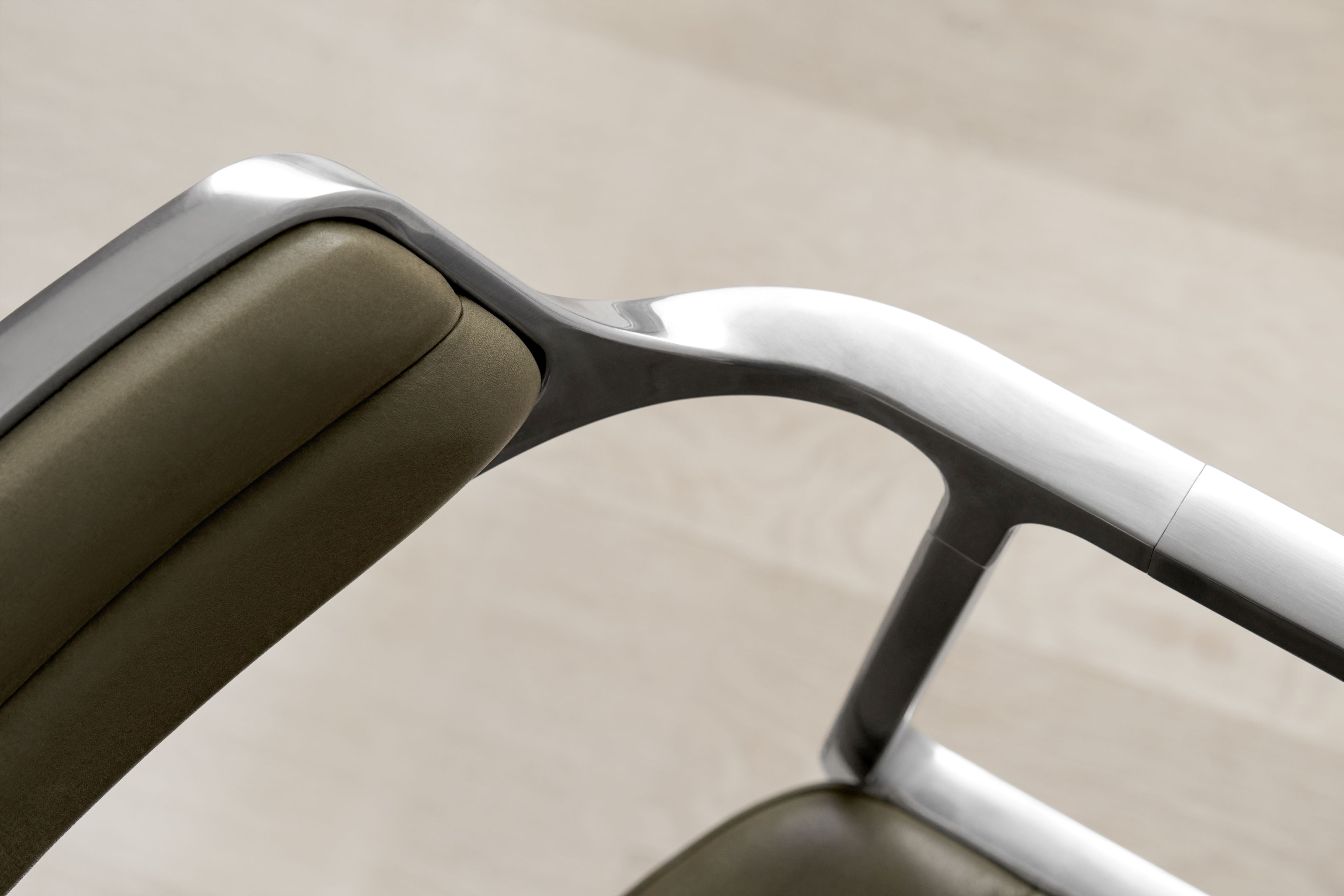 VIPP452 Swivel Stuhl mit Gleitern grünes Leder Vipp