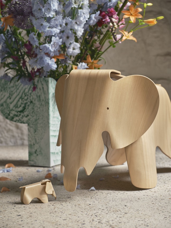 Eames Elephant Plywood Hocker Vitra 