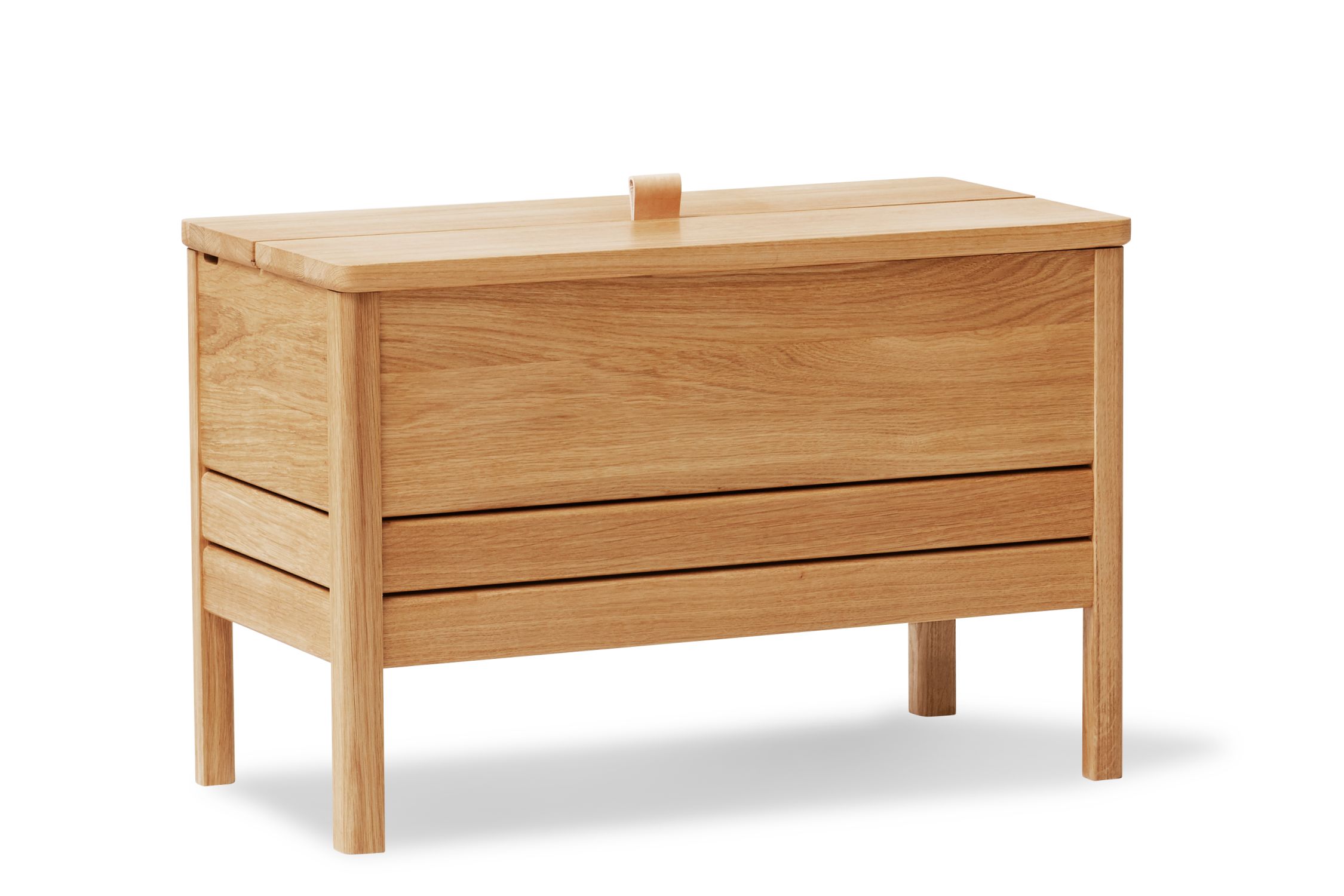 A Line Storage Box Truhenbank aus Eiche, vielseitige Aufbewahrungsmöbel und Sitzbank für Wohnräume.