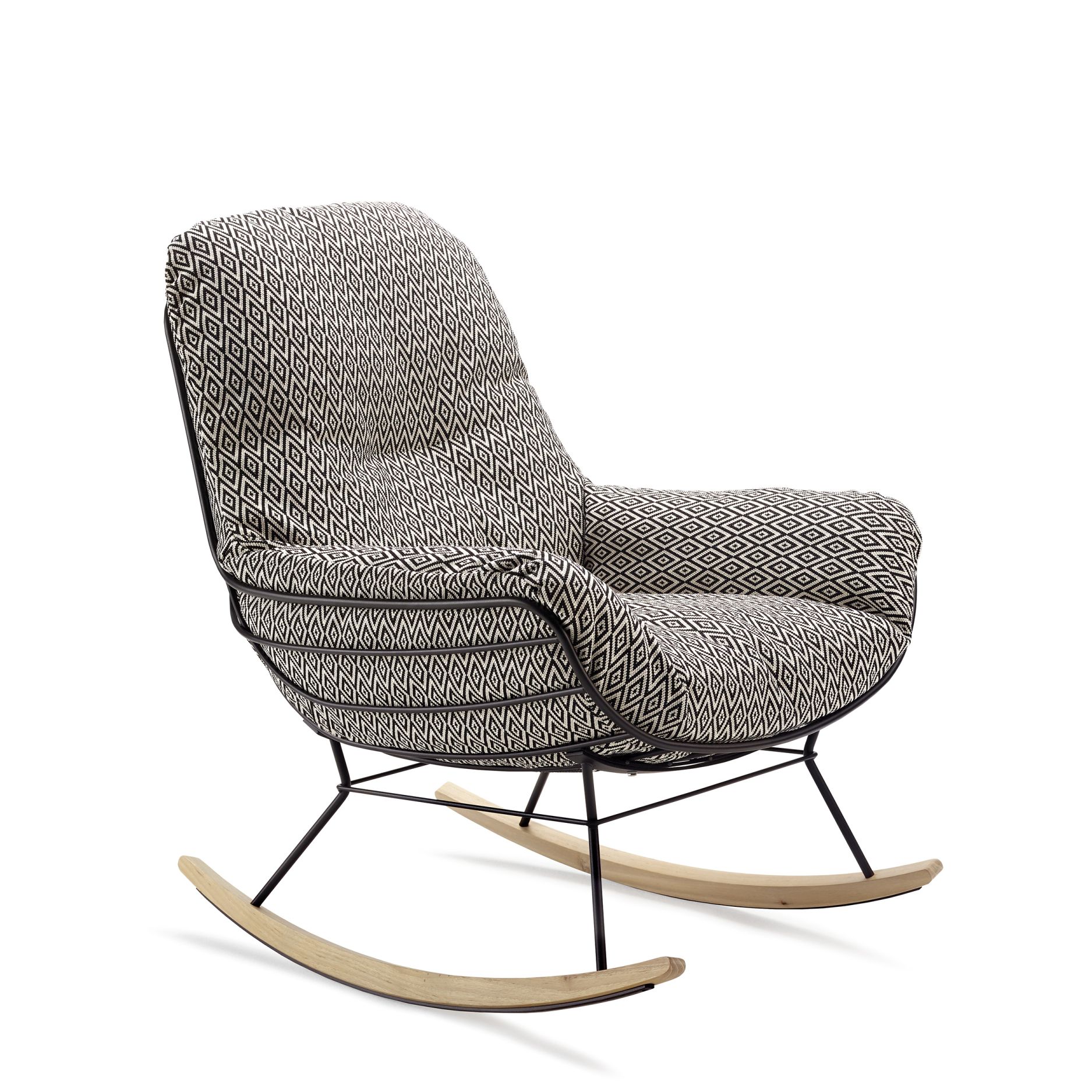 Leyasol Schaukelstuhl von Freifrau Manufaktur mit gemustertem Bezug, schwarzem Gestell und hellen Holz-Kufen.