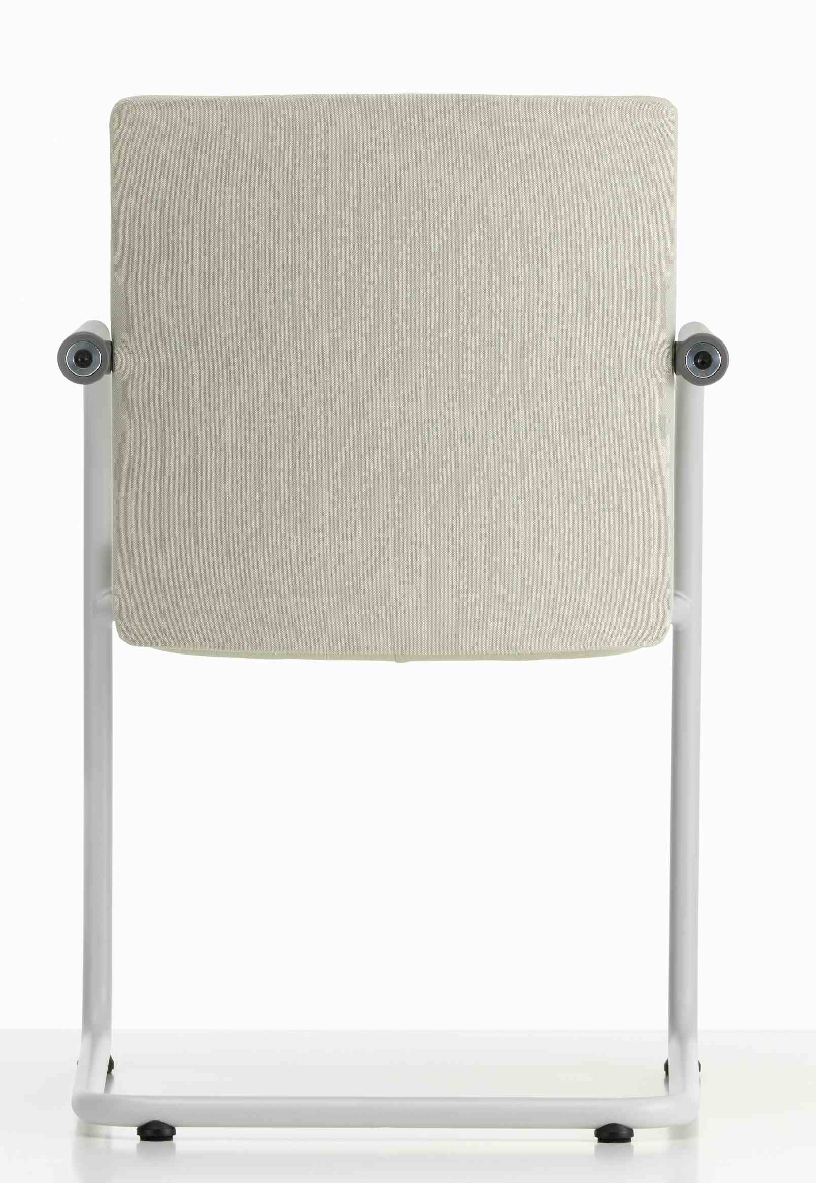 Rückansicht des Vitra ID Visitor Trim Freischwinger Stuhls mit beigem Stoffbezug und weißem Gestell.