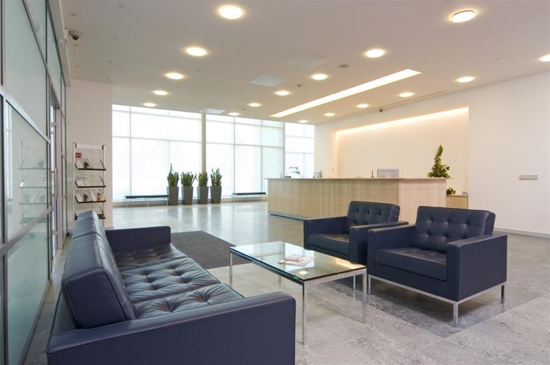 Florence Oval Table Tisch Knoll International