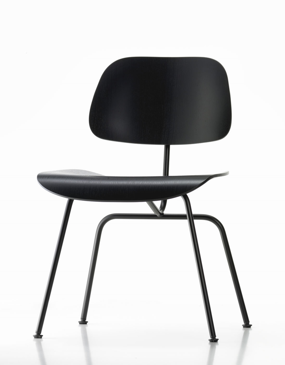 Schwarzer Vitra Plywood Group Stuhl DCM mit Holzschale und Metallgestell, Designklassiker.