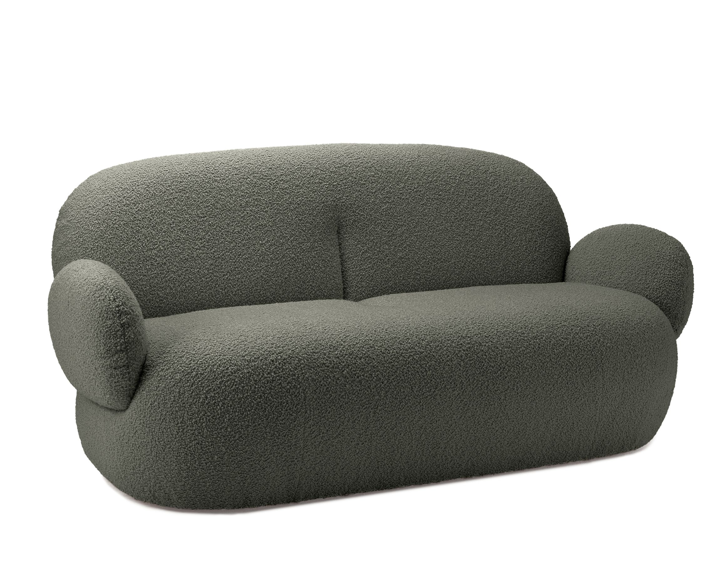 Graues Nana Sofa von Freifrau Manufaktur mit Bouclé-Bezug, modernes Design für Wohnzimmer und Lounge.