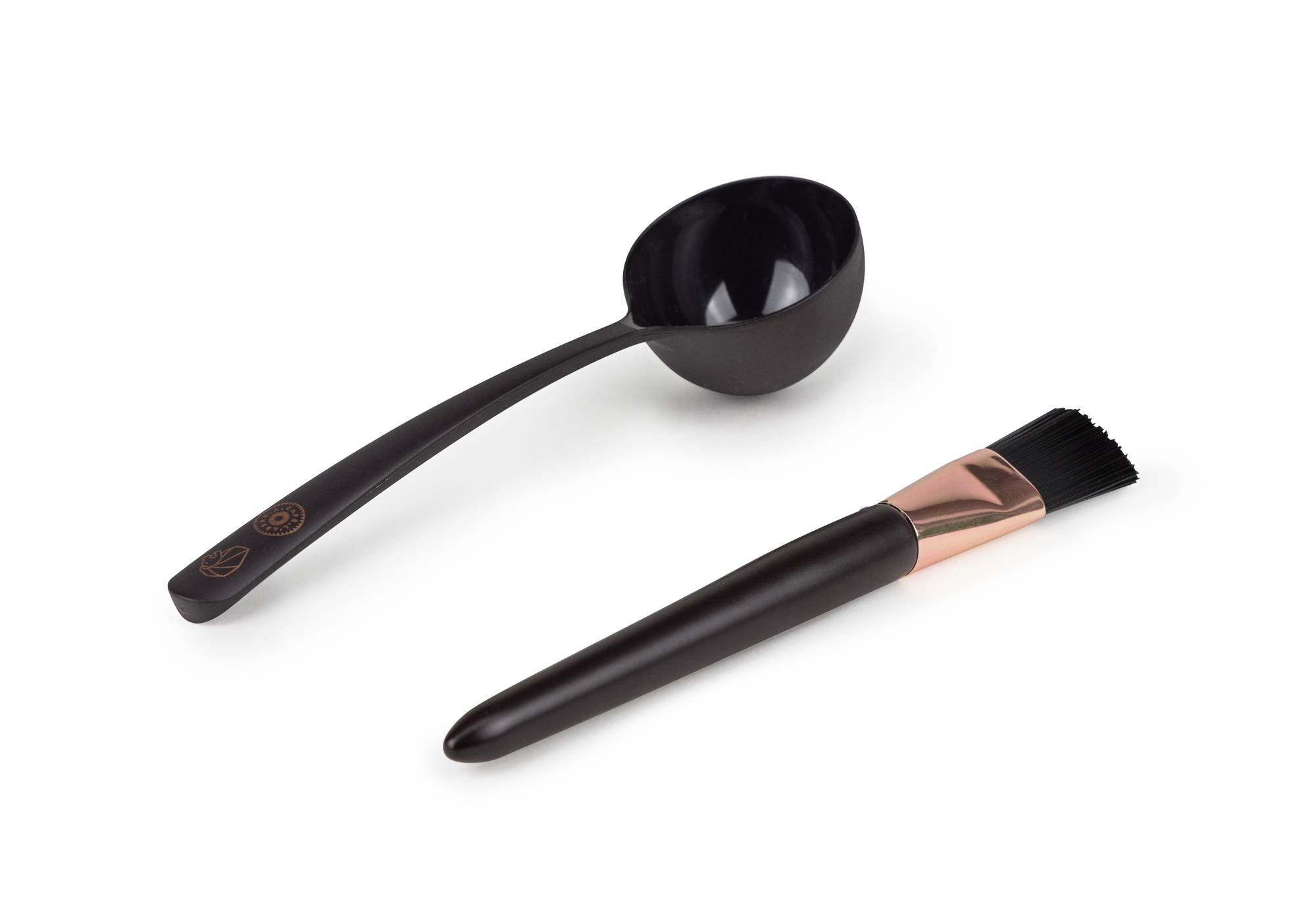 L'Arbre à Café: Kaffeemühle Peugeot Zubehör, Kaffeelöffel und Pinsel für die Reinigung.