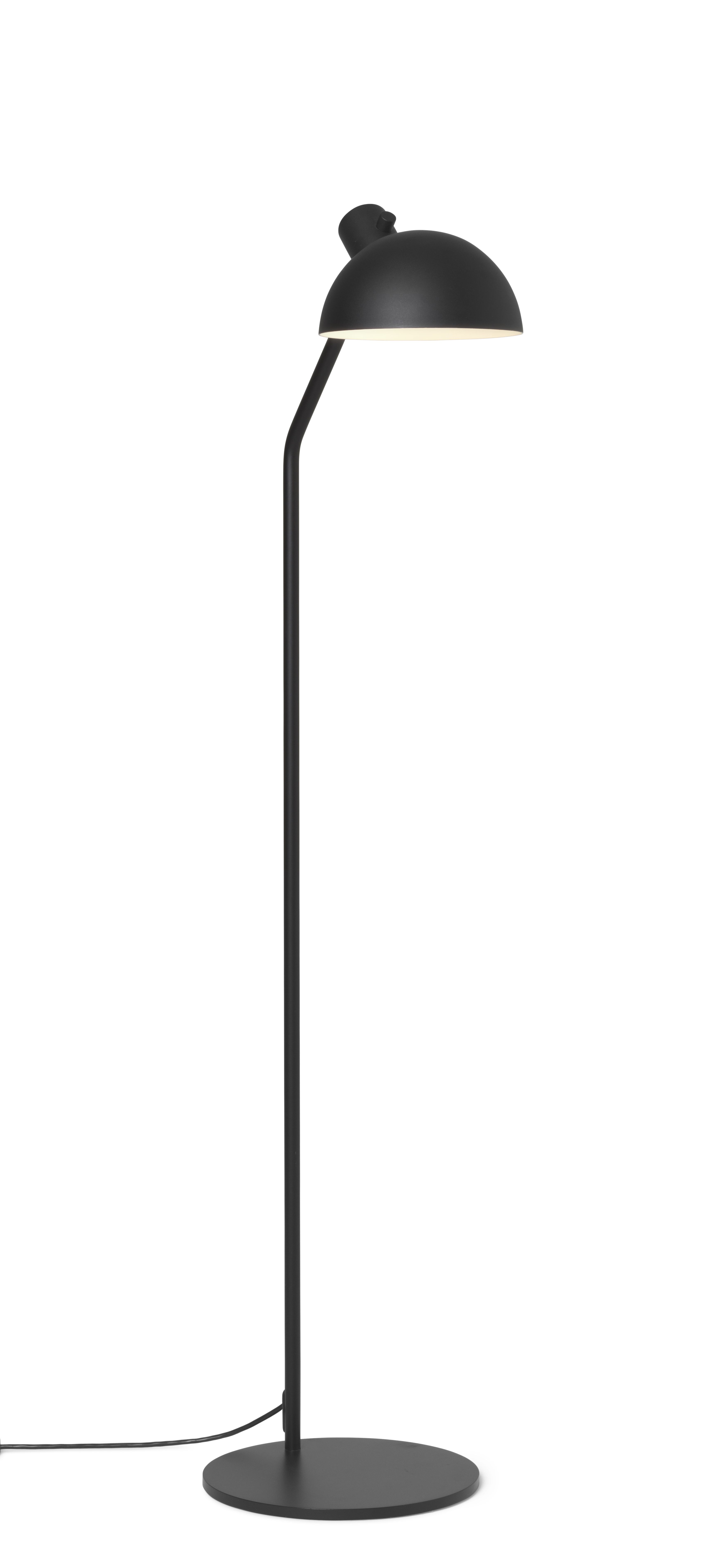 Schwarze MO320 Stehleuchte von Carl Hansen & Søn mit rundem Fuß und halbkugelförmigem Lampenschirm.
