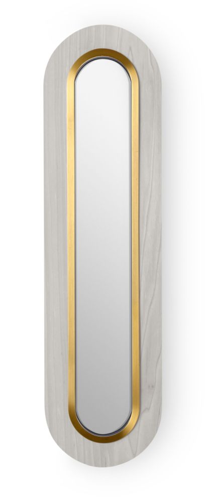 Lens LED Wandleuchte von LZF Lamps: Ovale, gestreckte Lampe mit goldenem Metallring und grauem Holz.