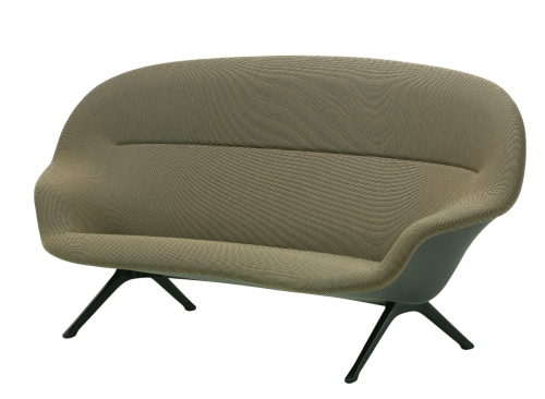 Beiges Abalon Sofa von Vitra mit schwarzem Untergestell, modernes Design für Wohnzimmer und Büro.