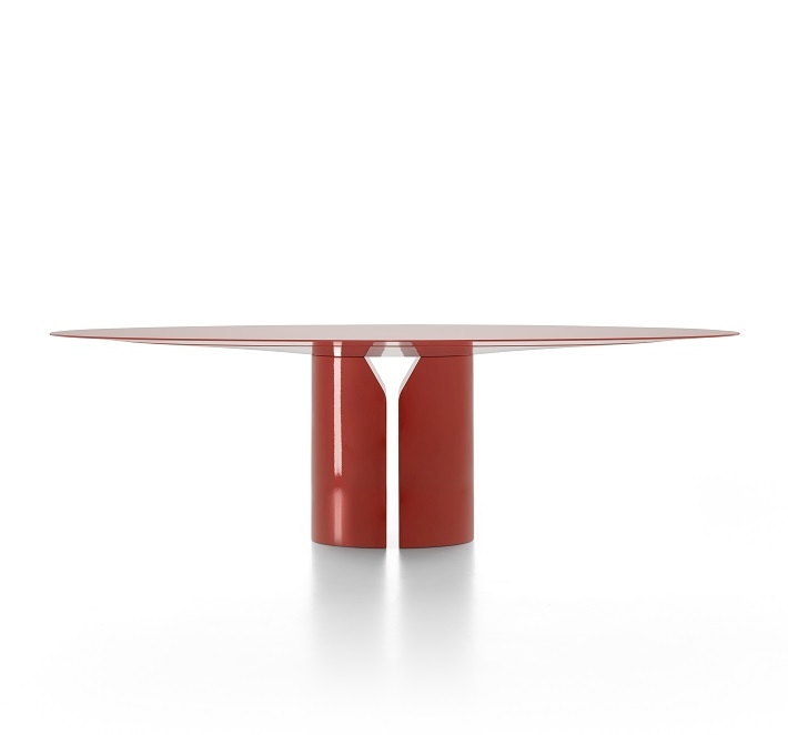 Roter NVL Table Rundtisch von MDF Italia: Moderner Esstisch mit einzigartigem Design.