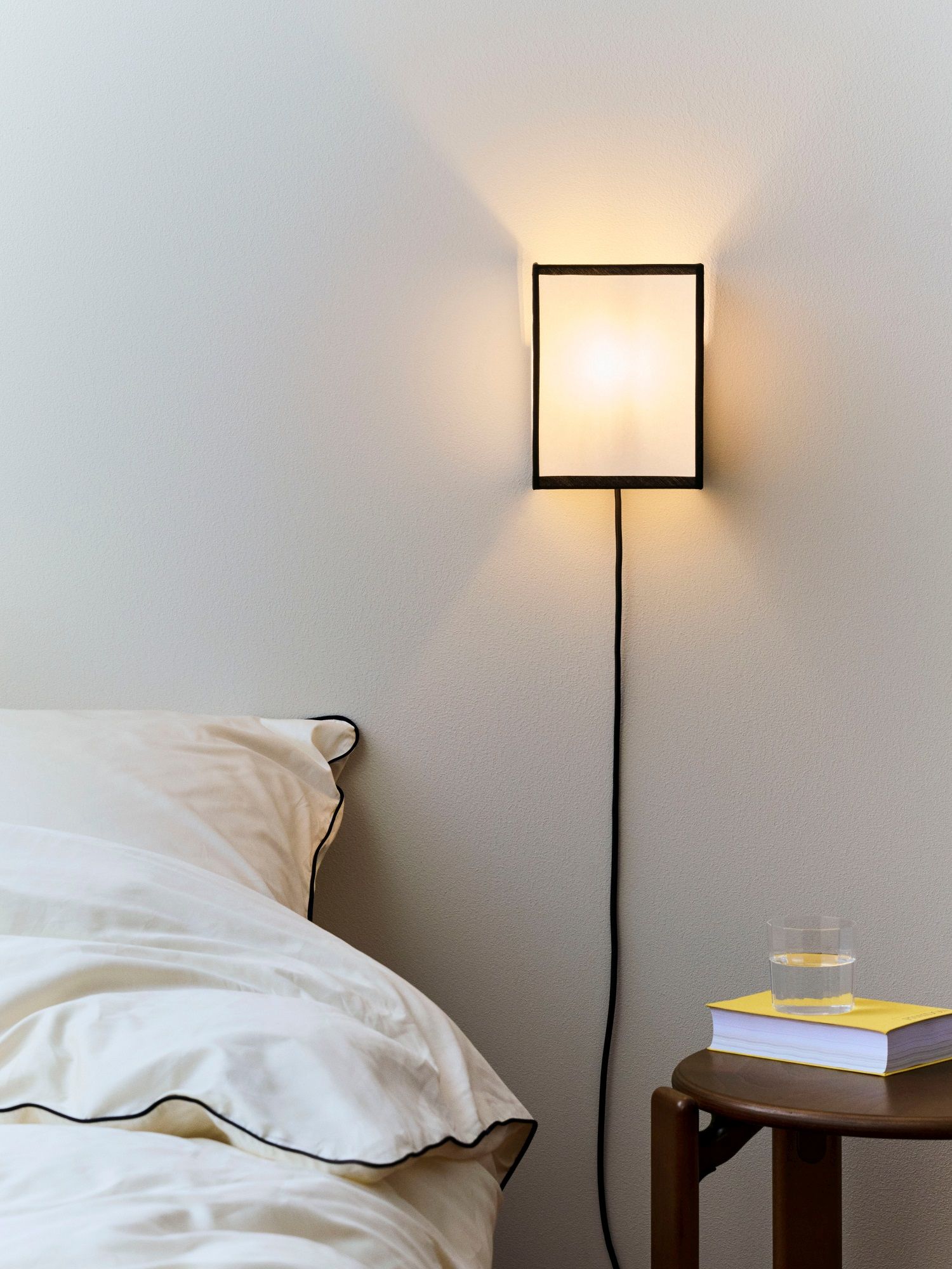 Ava Square Wall Lamp Wandleuchte Hay