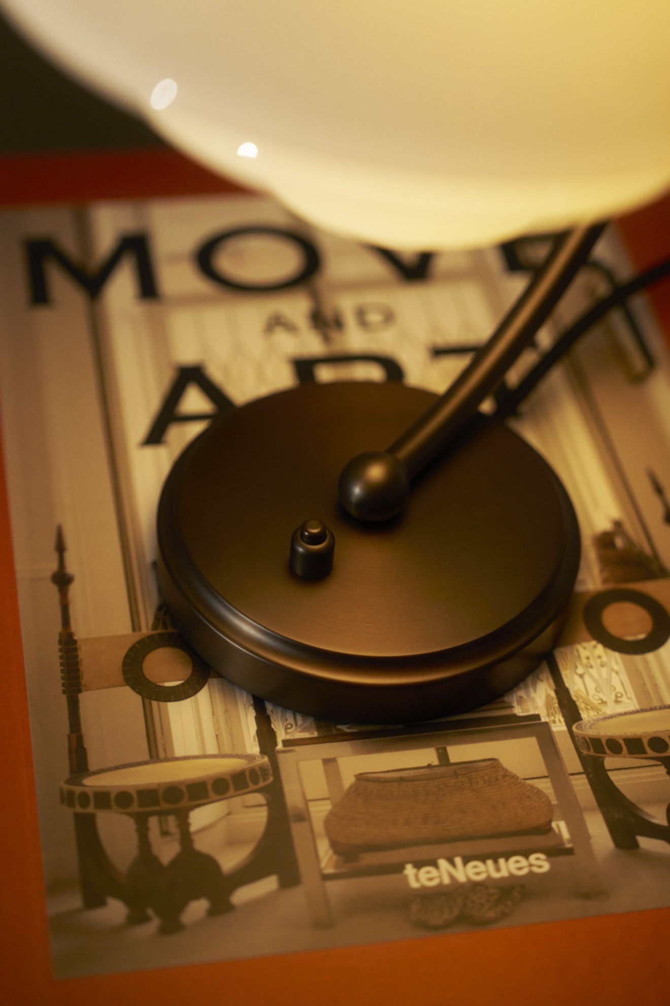 PH 2/2 Luna Aged Brass Opal Tischleuchte Louis Poulsen