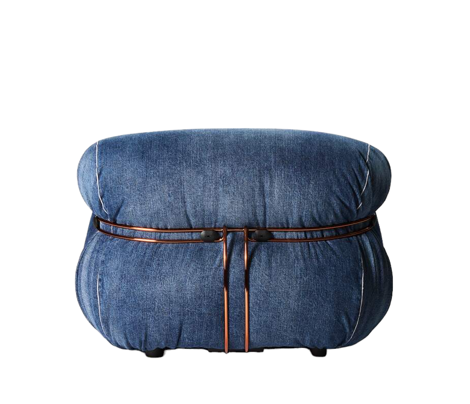 Soriana Denim-Sessel: Moderner Sessel mit Jeansbezug und kupferfarbenem Gestell für stilvolles Wohnen.
