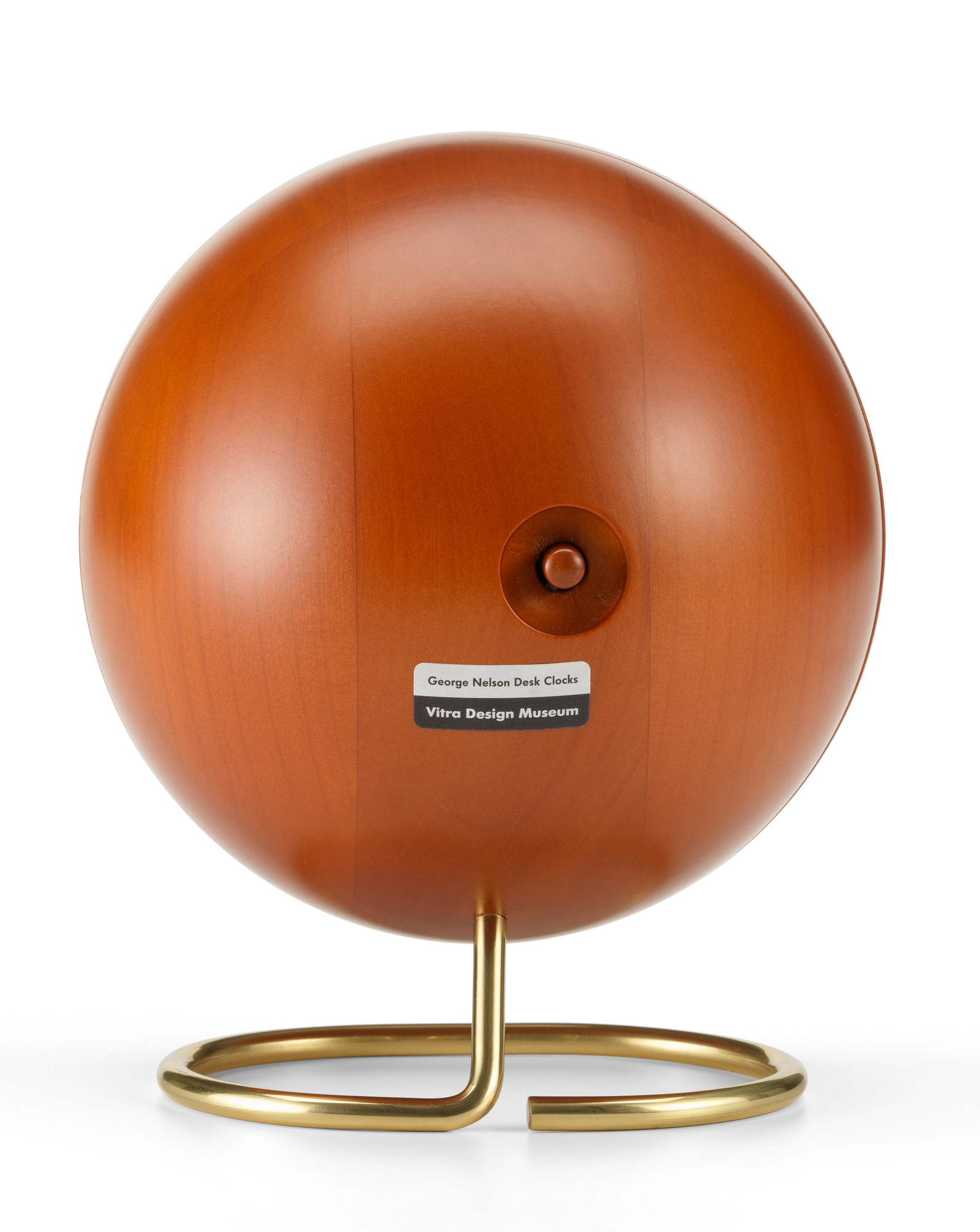 Rückseite der Vitra Chronopak Tischuhr: Runde Holz-Tischuhr mit goldenem Metallfuß.