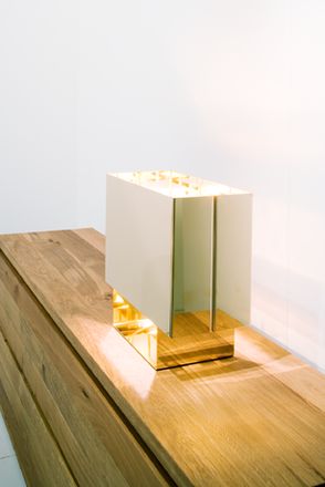 LT01 Seam One Tischleuchte e15