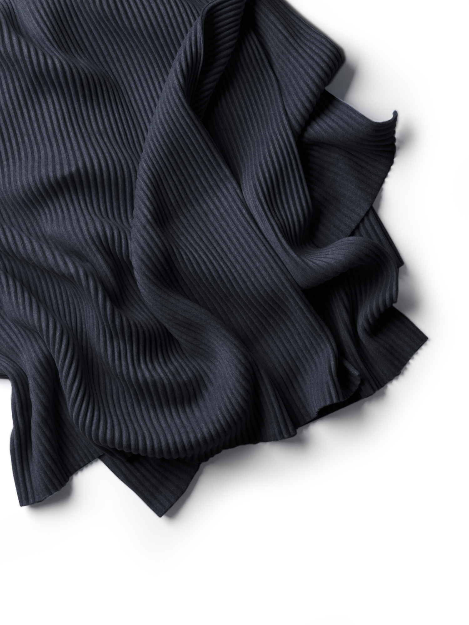 Schwarze Pleece Decke von Design House Stockholm mit Rippstruktur, weiche Wohndecke für Sofa.