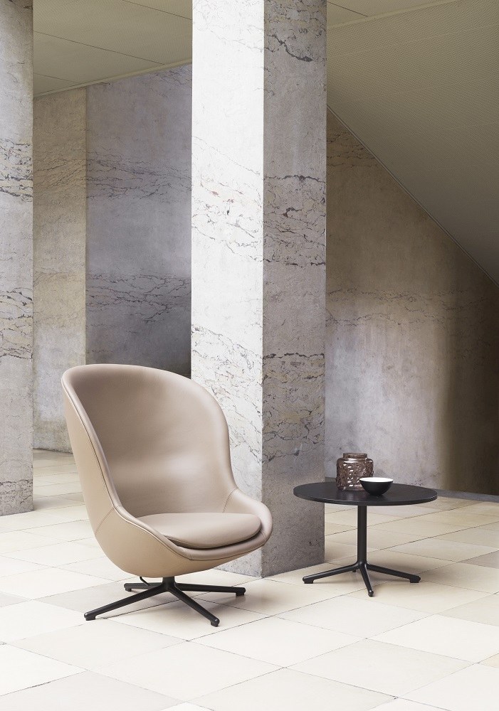 Hyg Lounge Chair High Swivel Sessel mit Drehgestell Normann Copenhagen