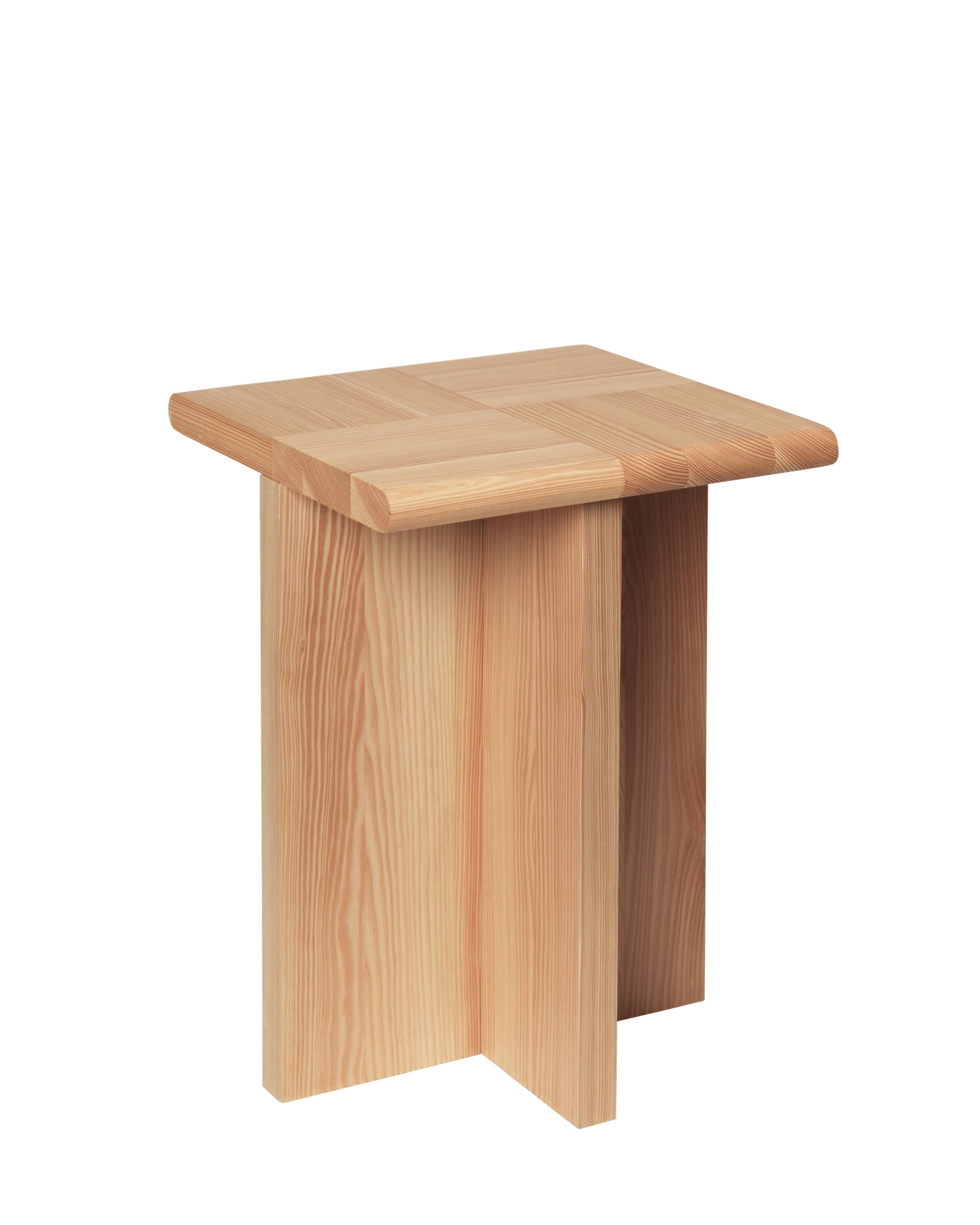 Sala Piece Beistelltisch von Ferm Living aus hellem Kiefernholz, quadratische Form, minimalistisches Design.