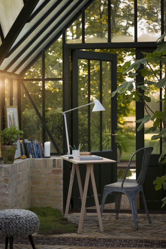 NJP Tischleuchte Louis Poulsen