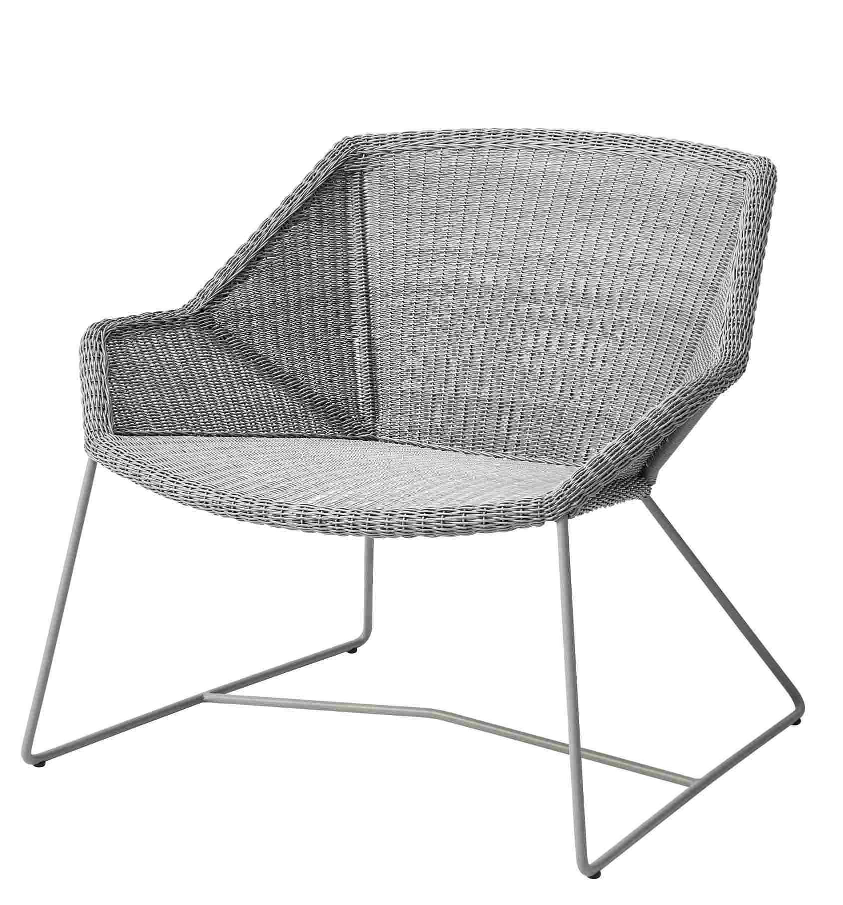 Breeze Loungesessel von Cane-Line in Taupe: Outdoor Sessel aus Rattan mit Stahlgestell.