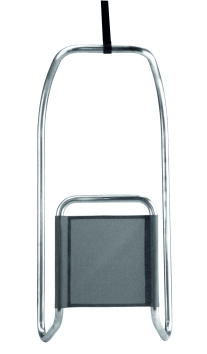 S 333 Schlitten von Thonet: Limitierte Edition des Stahlrohr-Freischwingers für den Winter. Designklassiker.