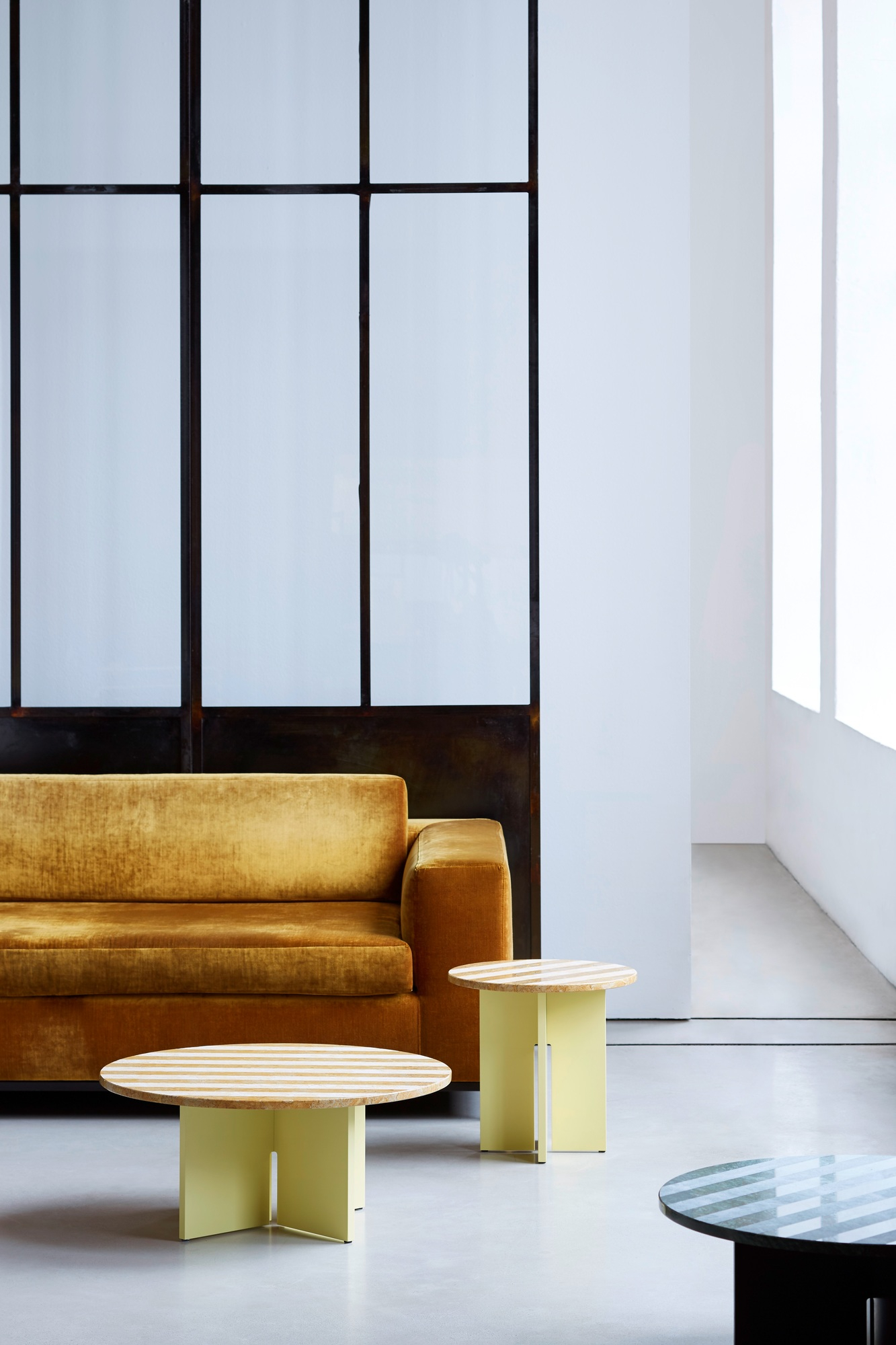 Sediment Side Table Beistelltisch Favius Verde Guatemala