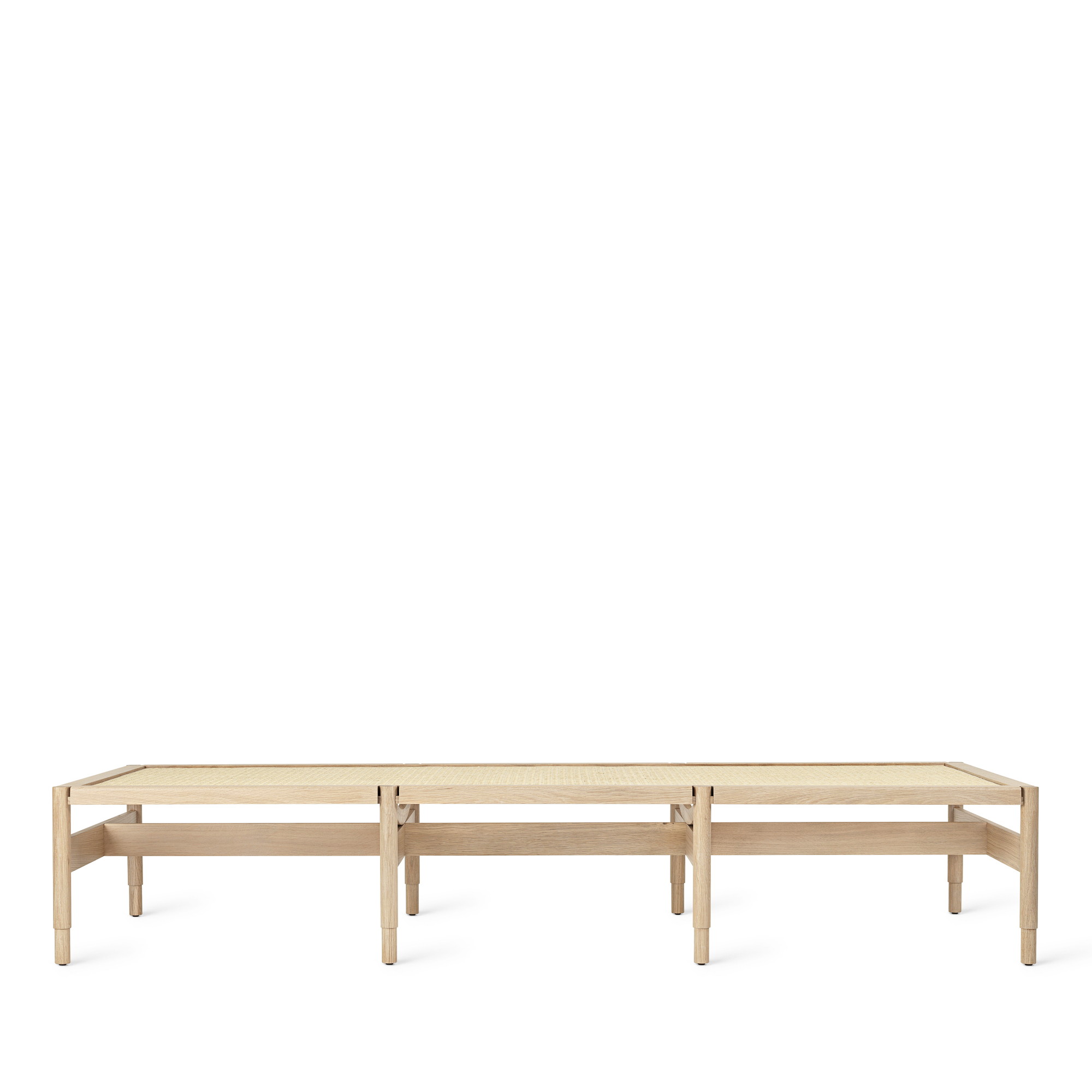 Winston Daybed Liege Mater aus hellem Holz mit Wiener Geflecht, modernes Design für Wohnzimmer.