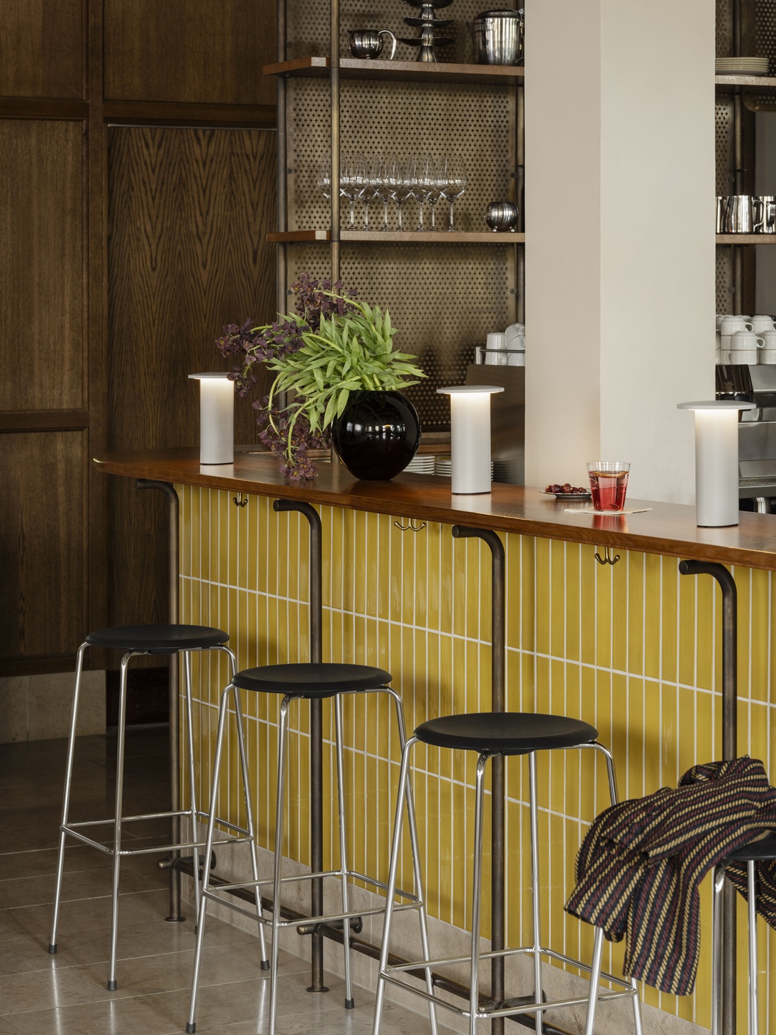 High Dot Barstool High Barhocker Fritz Hansen