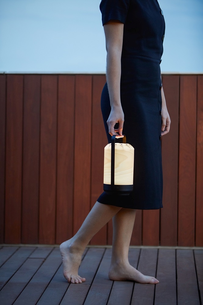 Chou Mini LED Akkuleuchte / Tischleuchte mit USB LZF Lamps