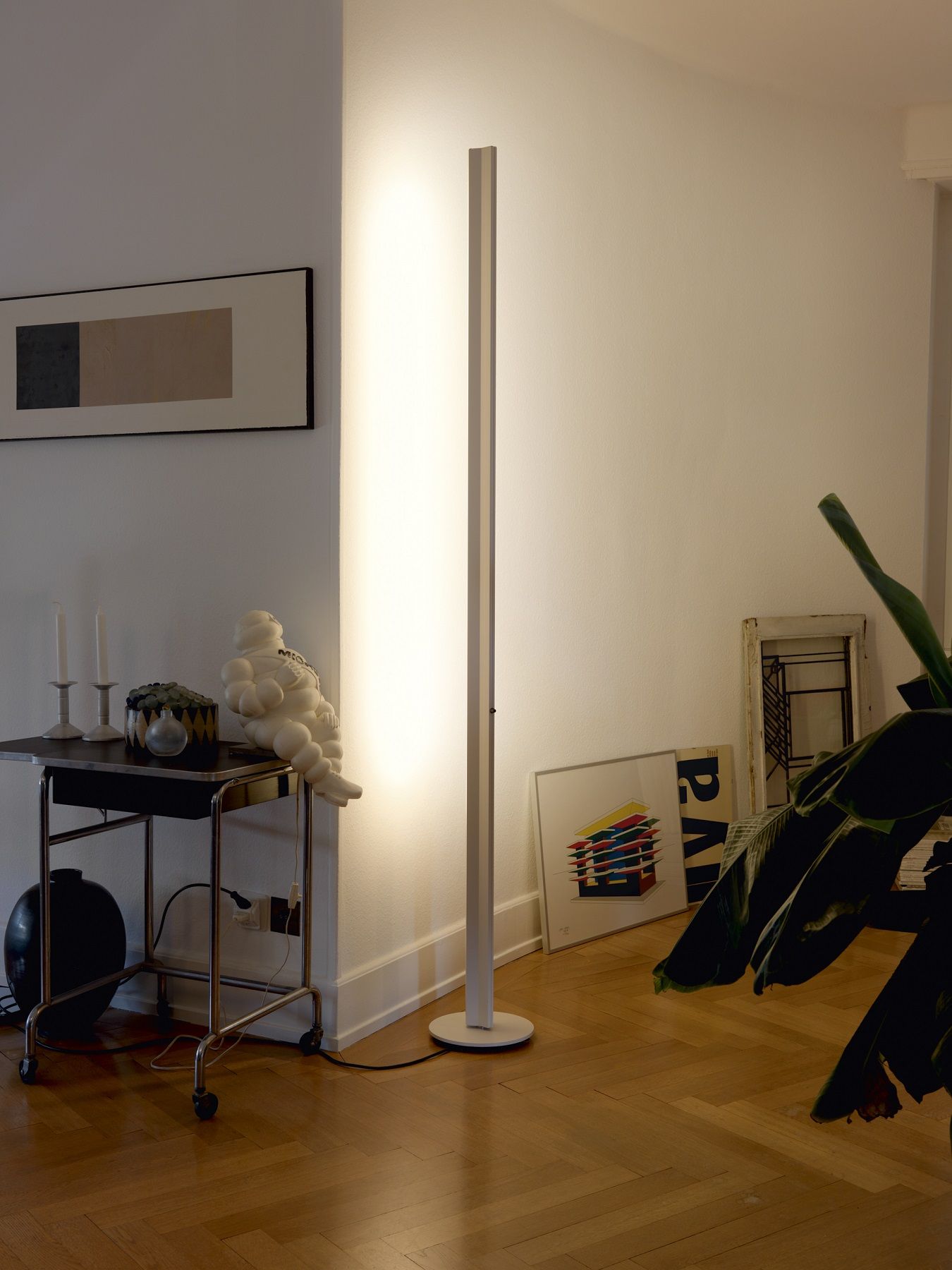 Ypsilon Stehleuchte Belux