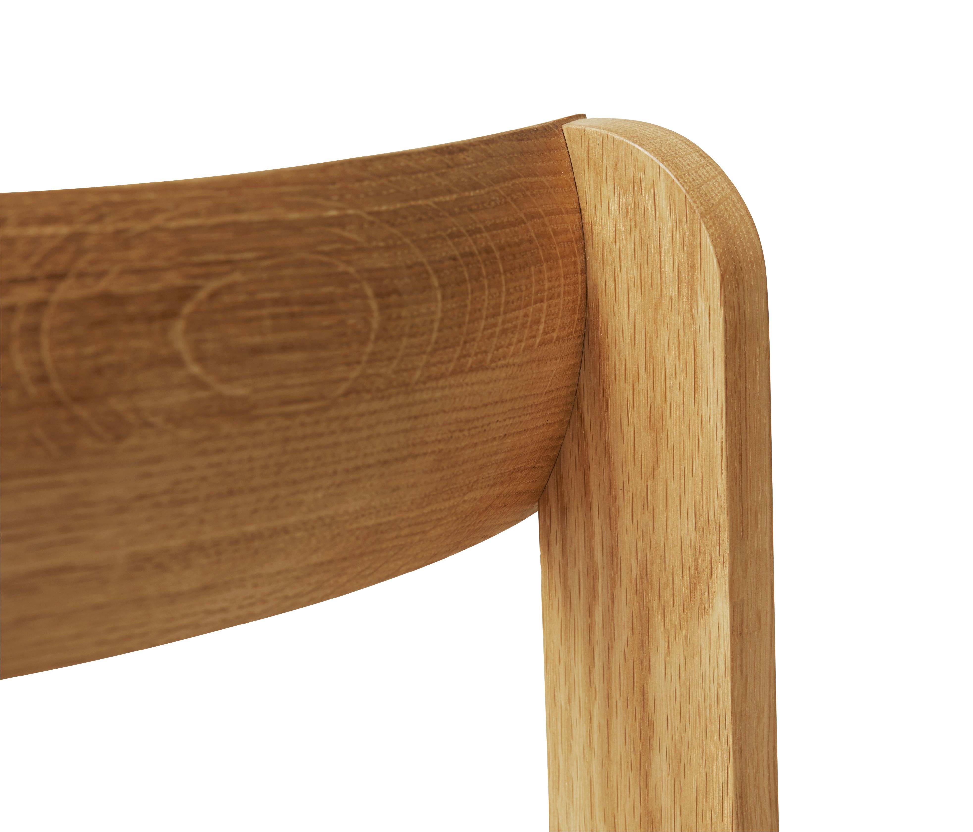 Detailaufnahme des Blueprint Stuhls von Form & Refine aus hellem Eichenholz.