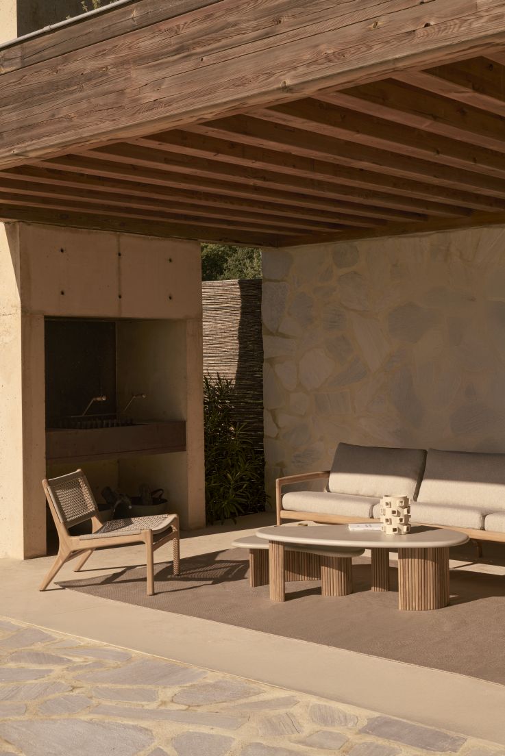 Boomerang Outdoor Couchtisch Beton/Teak Ethnicraft