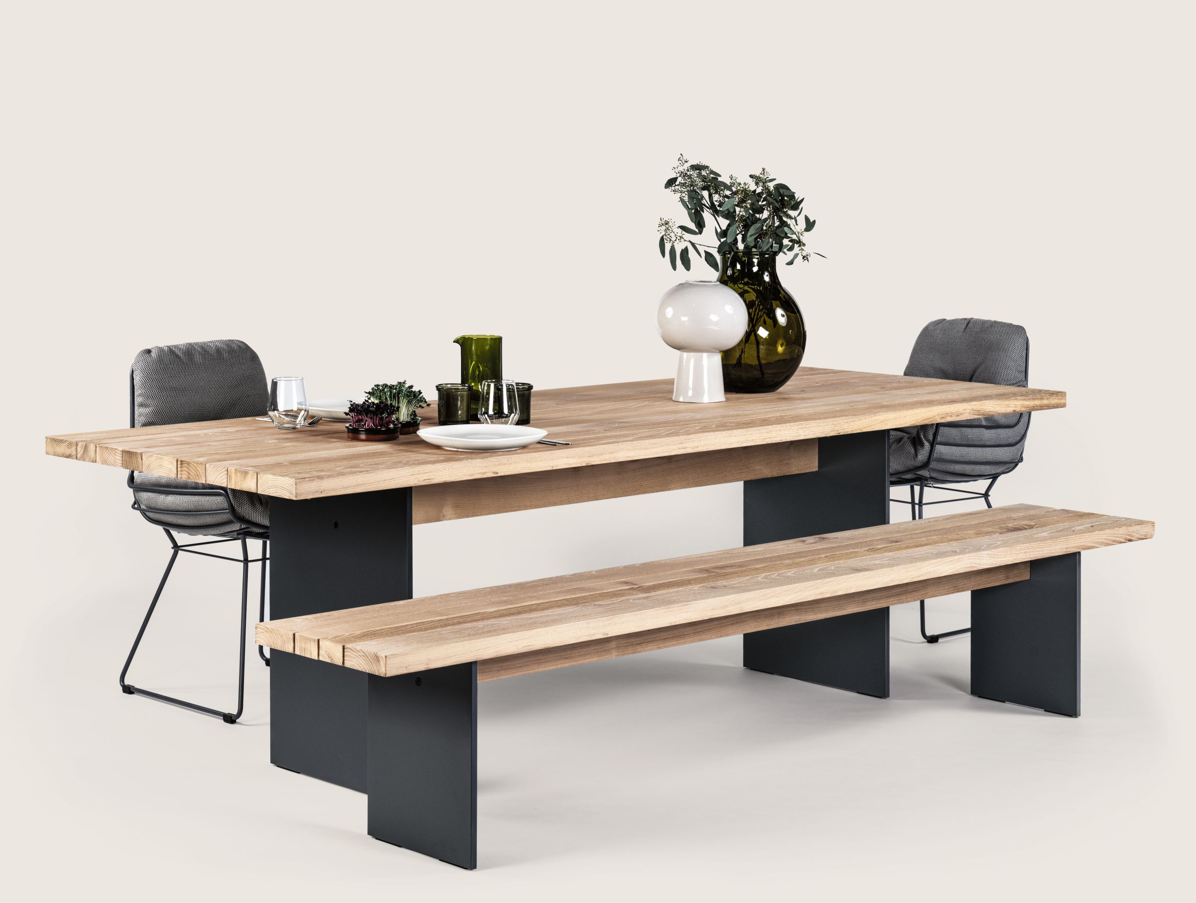 SC 41 Outdoor Tisch Akazie gebürstet geölt Janua 