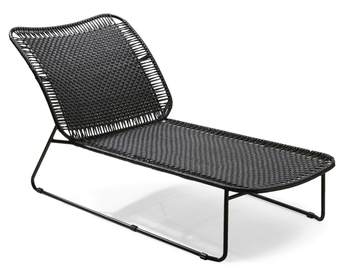 Schwarze Cielo Daybed Liege von ames für den Außenbereich, geflochtene Sitzfläche und Metallgestell.